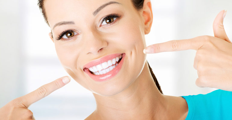 Does Whitening Work On Bonded Teeth